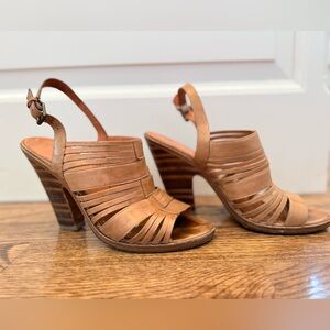 VIA SPIGA wood high heeled open toed leather.  Size 7.5